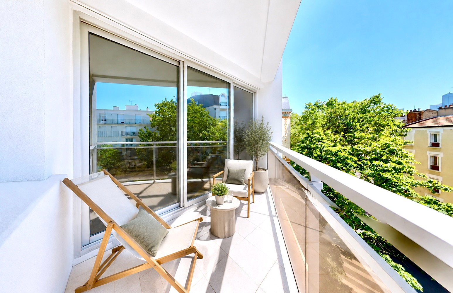 Appartement La Garenne Colombes 4 pièces 93.12 m2