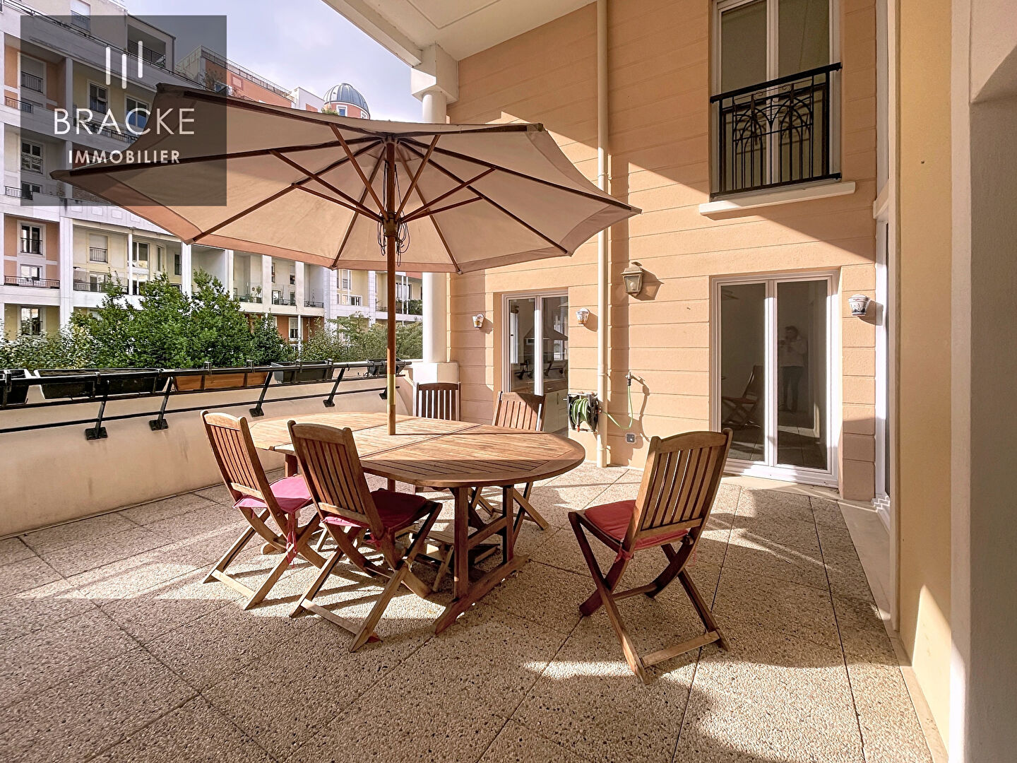 Duplex COURBEVOIE - 5 pièces- 122 m²