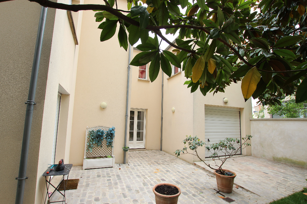 Vente Maison de 7 pièces 160 m² - COURBEVOIE 92400 | BRACKE IMMOBILIER COURBEVOIE - AR photo8