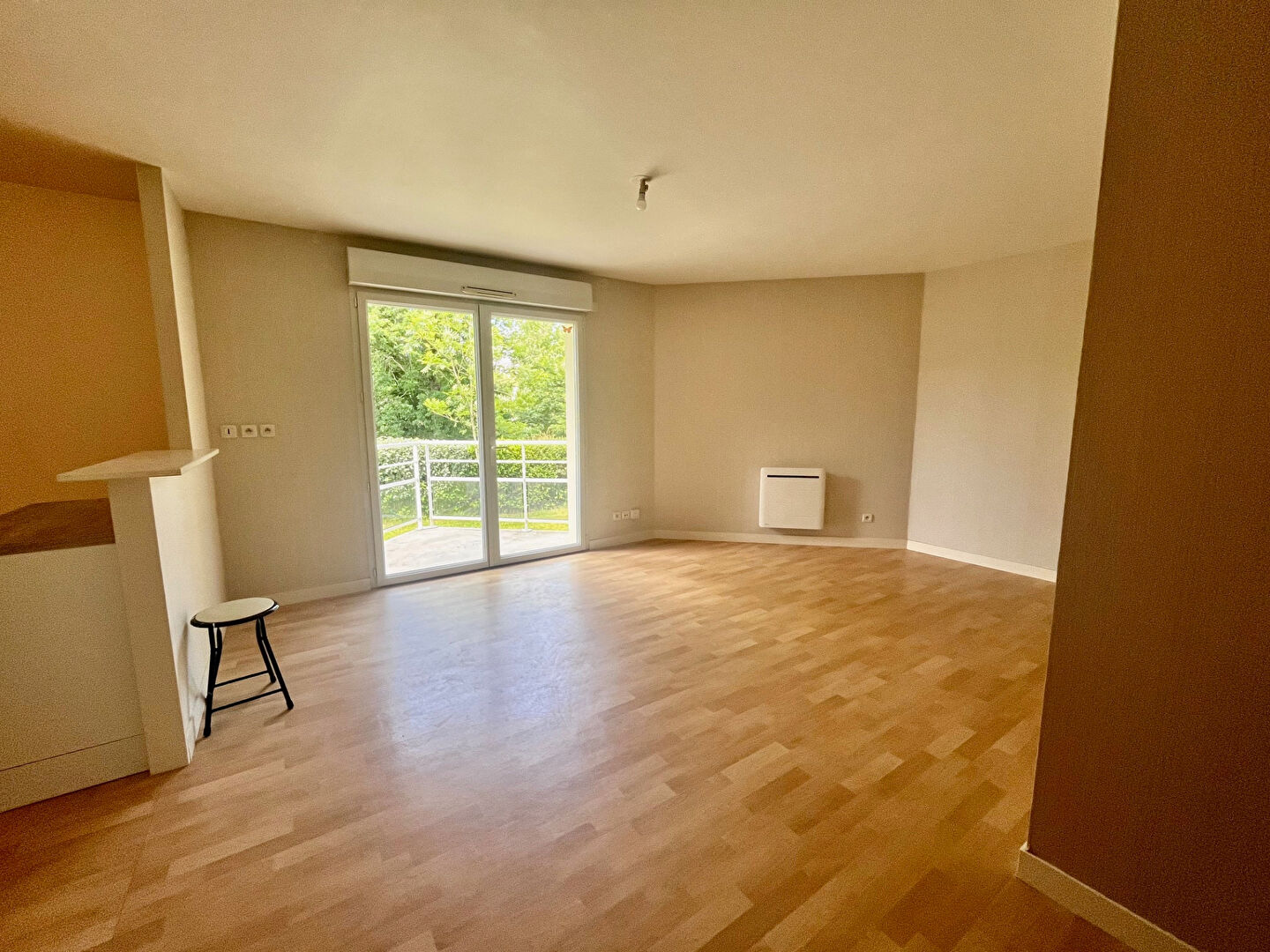 A Louer Appartement Pontivy  Bretagne Morbihan type 3 résidence calme 2 chambres Réf : A202CB - photo 2
