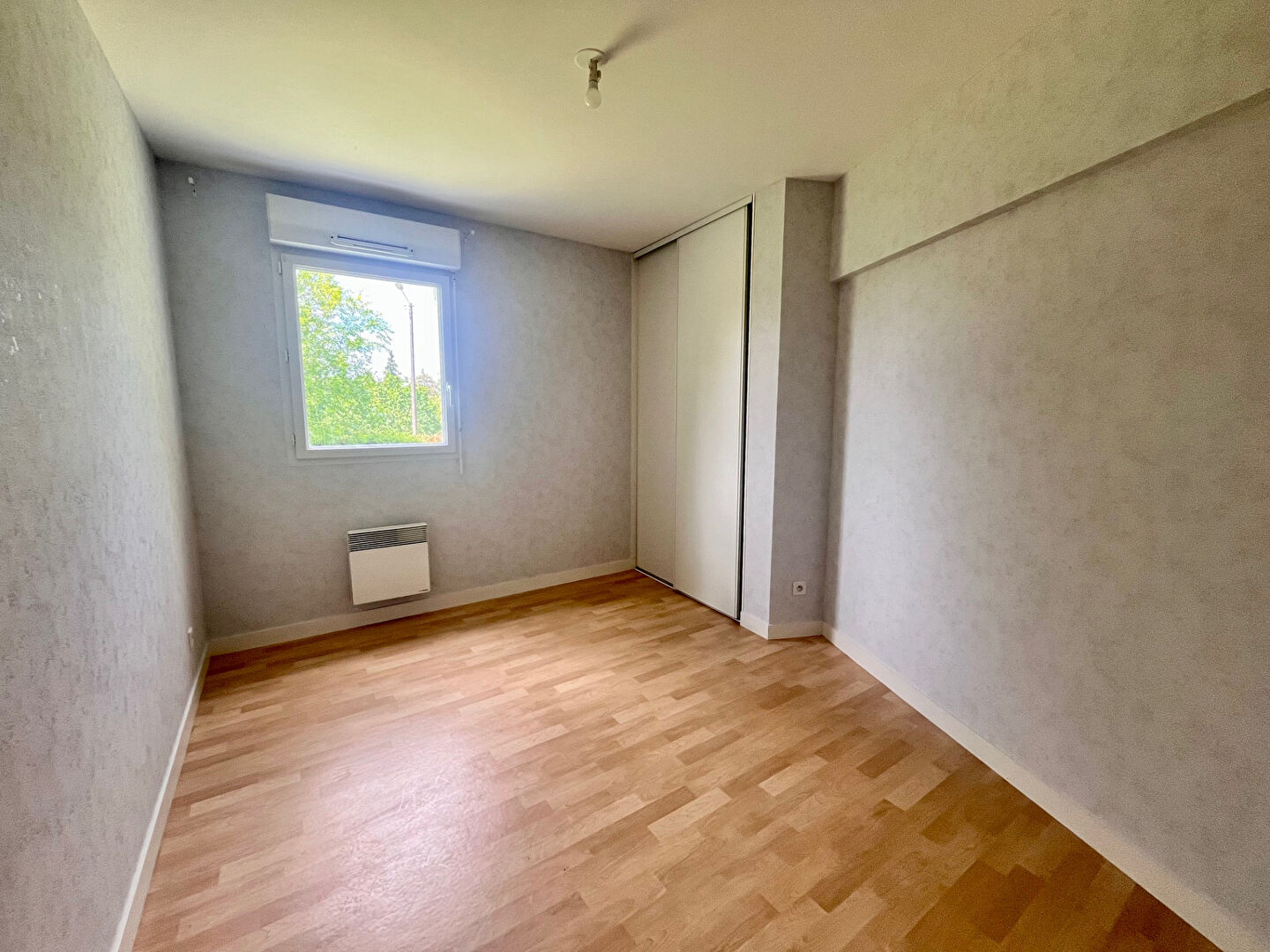 A Louer Appartement Pontivy  Bretagne Morbihan type 3 résidence calme 2 chambres Réf : A202CB - photo 4