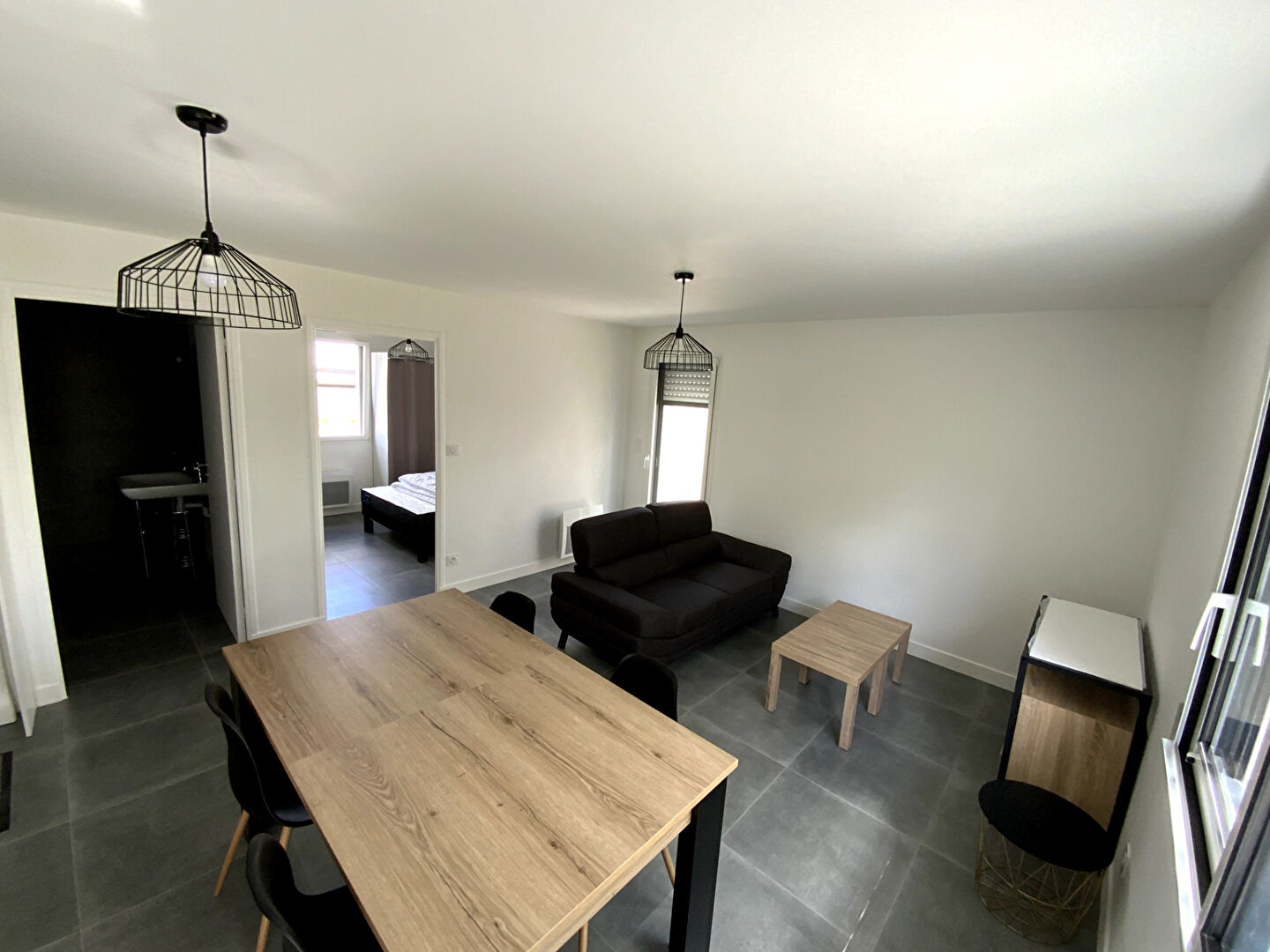 A LOUER APPARTEMENT TYPE 2 MEUBLE RECENT À PONTIVY - photo 3