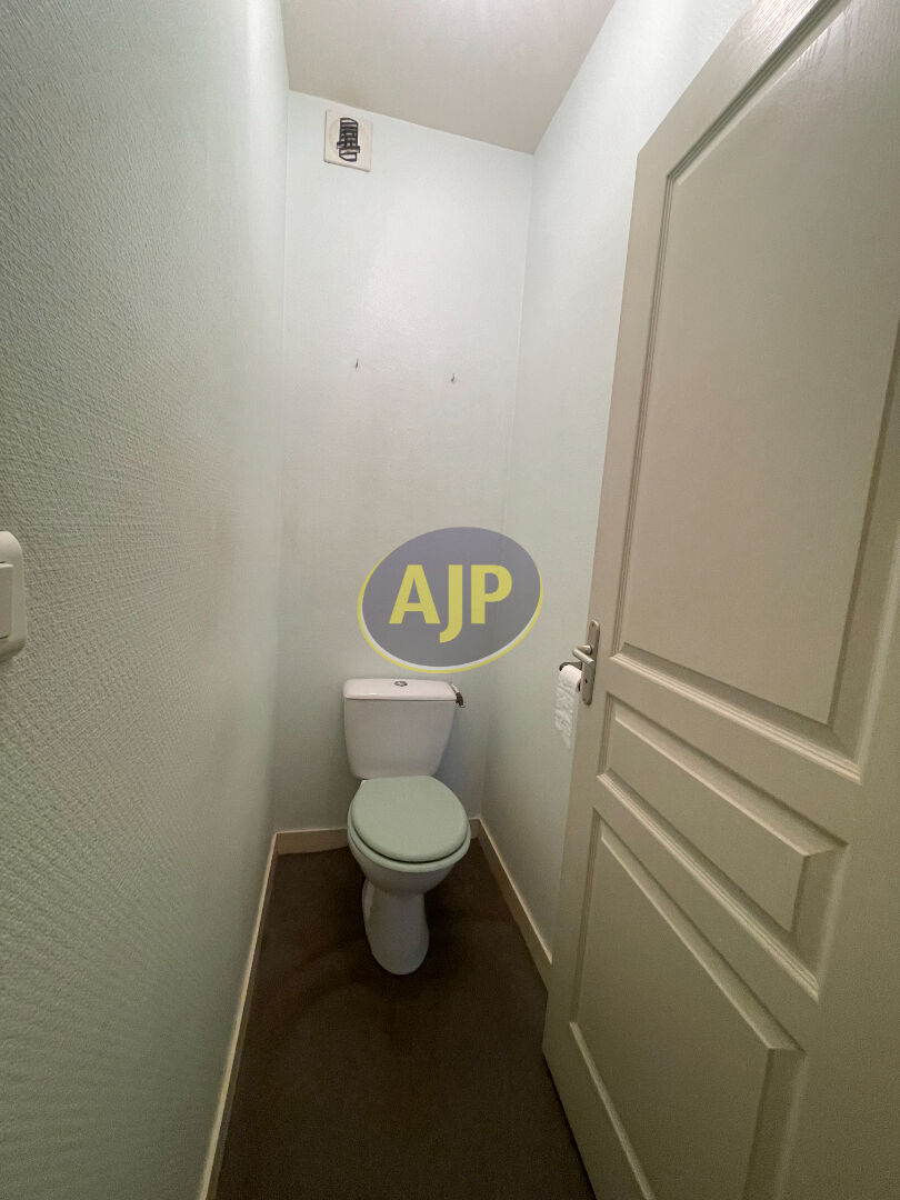 Appartement Pontivy 3 pièce(s) 92 m2 - photo 6