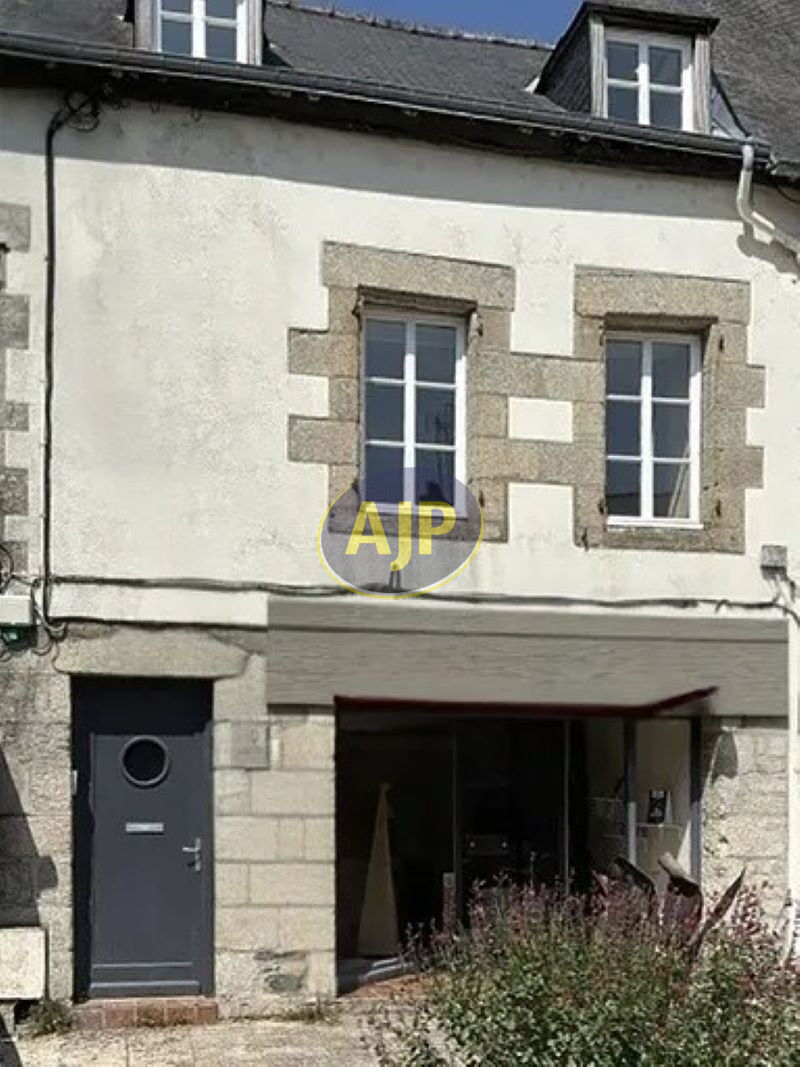 Maison Pontivy  +  commerce - photo 1