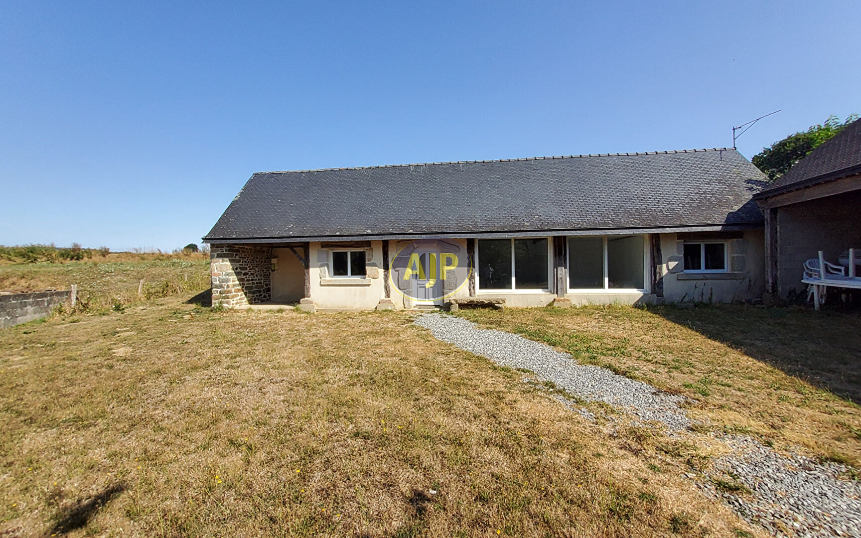 CLEGUEREC - Maison meublée 2 chambres - photo 1