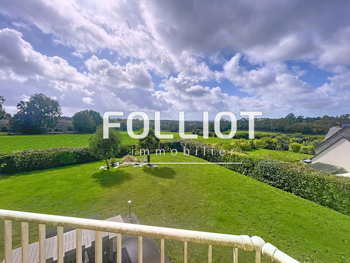 A VENDRE PAVILLON CONTEMPORAIN A 5 MINUTES DE SAINT LO