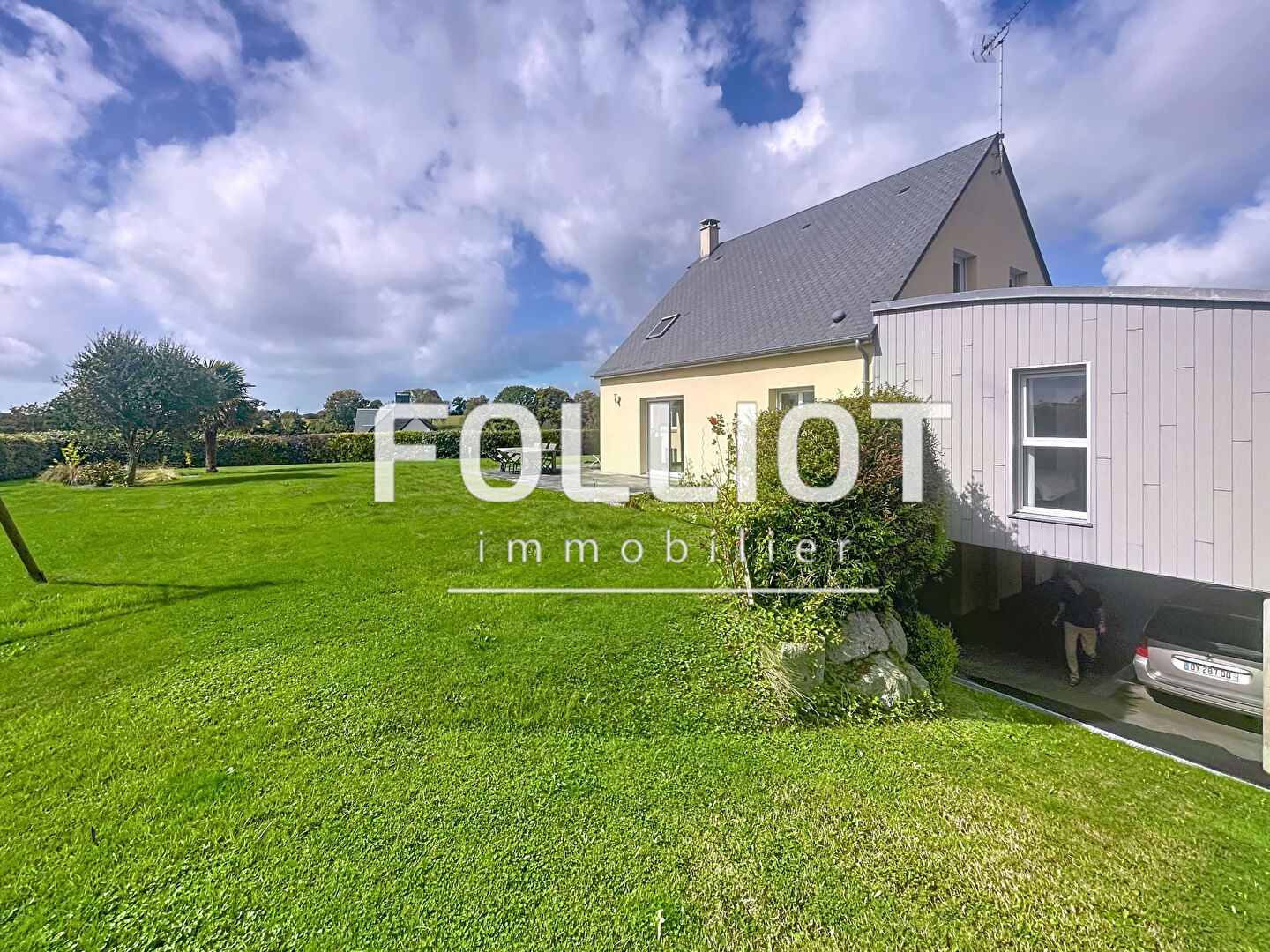 A VENDRE PAVILLON CONTEMPORAIN A 5 MINUTES DE SAINT LO