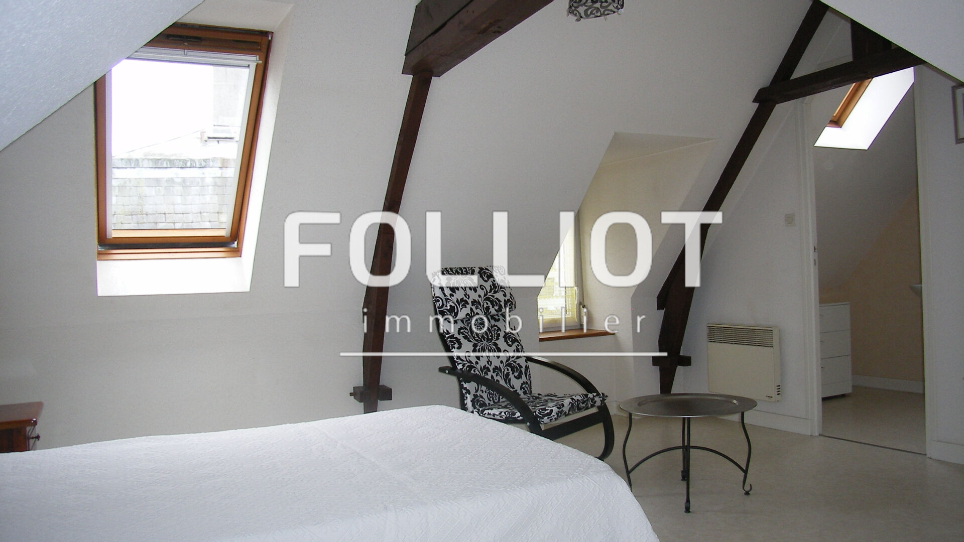 A louer - appartement F1 BIS meublé - 50500