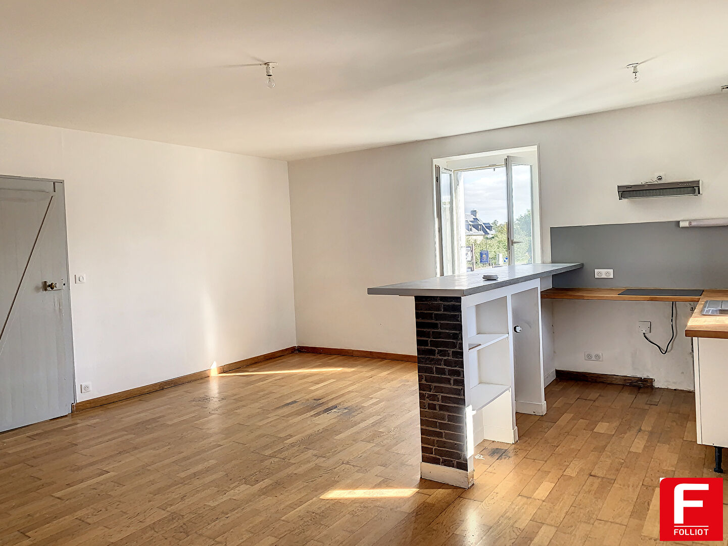 Photo Appartement en centre ville 50170 PONTORSON image 2/6