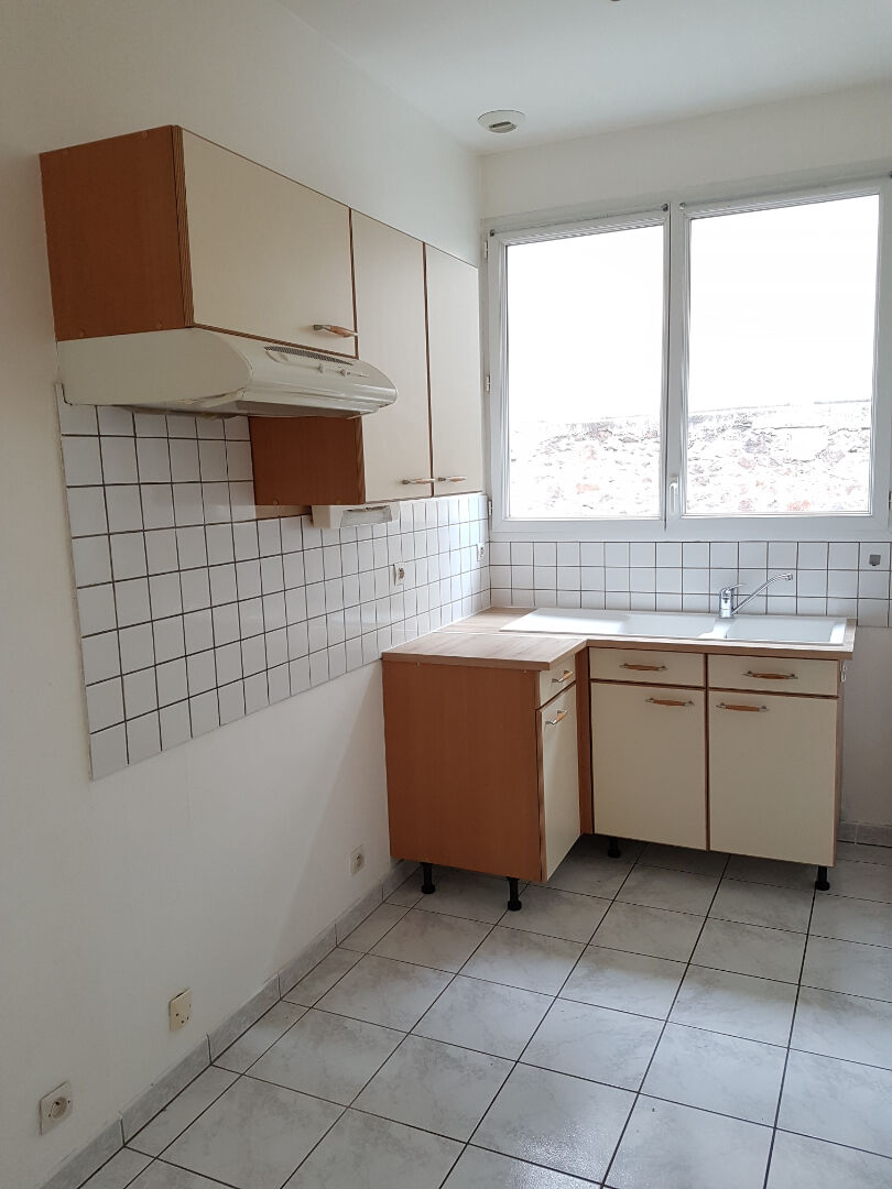 Photo A LOUER Appartement 50000 Saint-Lô CENTRE VILLE 1 chambre 50.37 m2 image 4/6