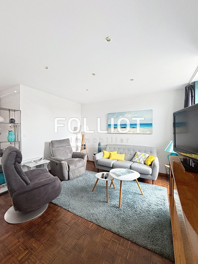 Photo A LOUER - Appartement Centre-ville Coutances Meublé - 3 pièce(s) 65.5 m2 image 4/6