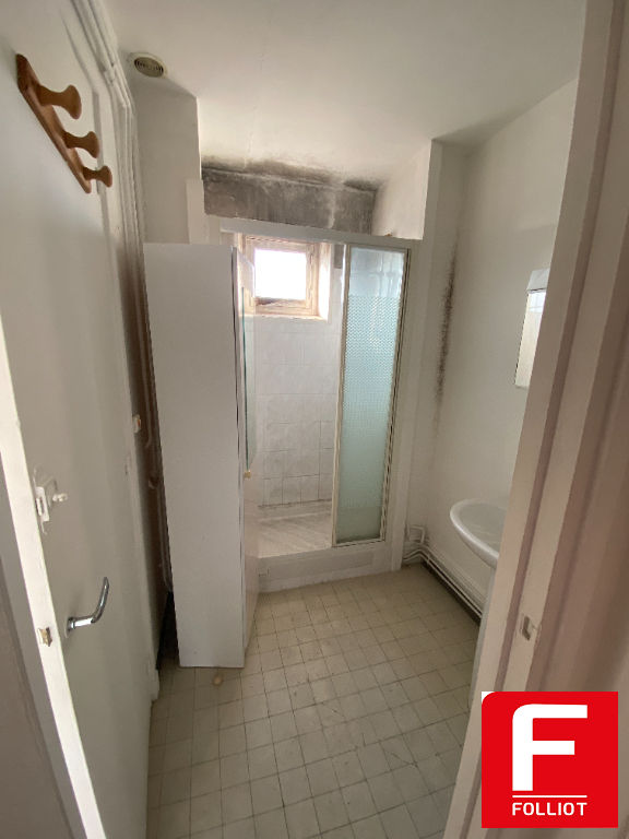 Photo A vendre, appartement à rénover, Saint-Lô plein centre image 4/6