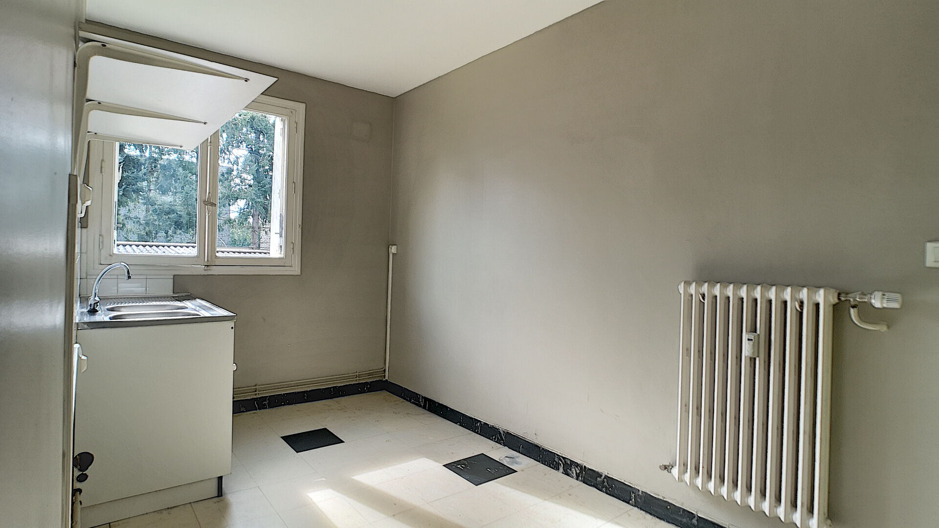 A LOUER Appartement 50000 Saint-Lô 1 chambre 47.82 m2