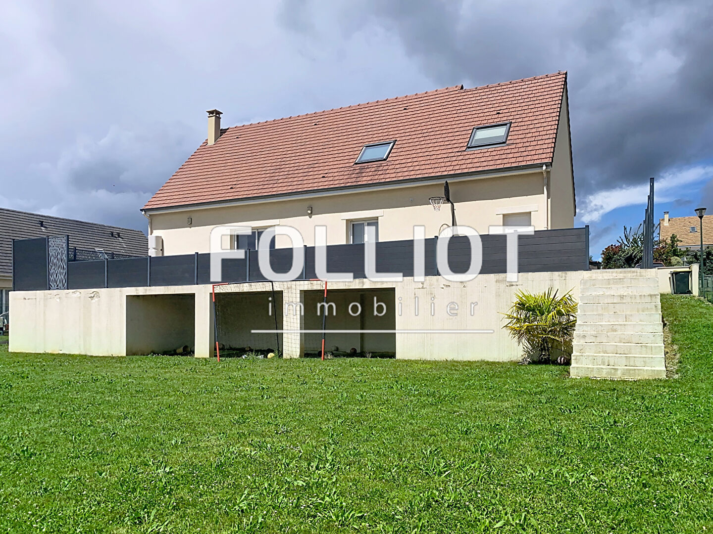 Agence immobilière de 
 CABINET FOLLIOT - Cabinet FOLLIOT - Thury-Harcourt 
