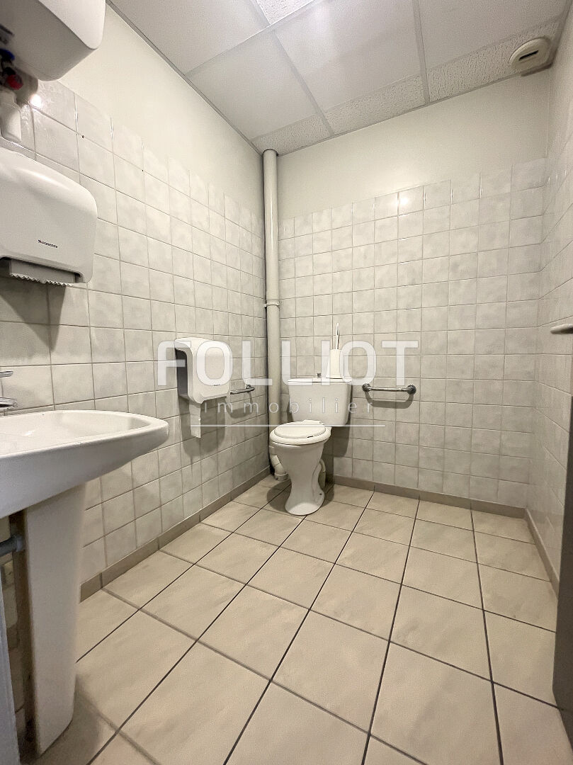 Photo Bureaux 500 m² Saint-lo image 4/6