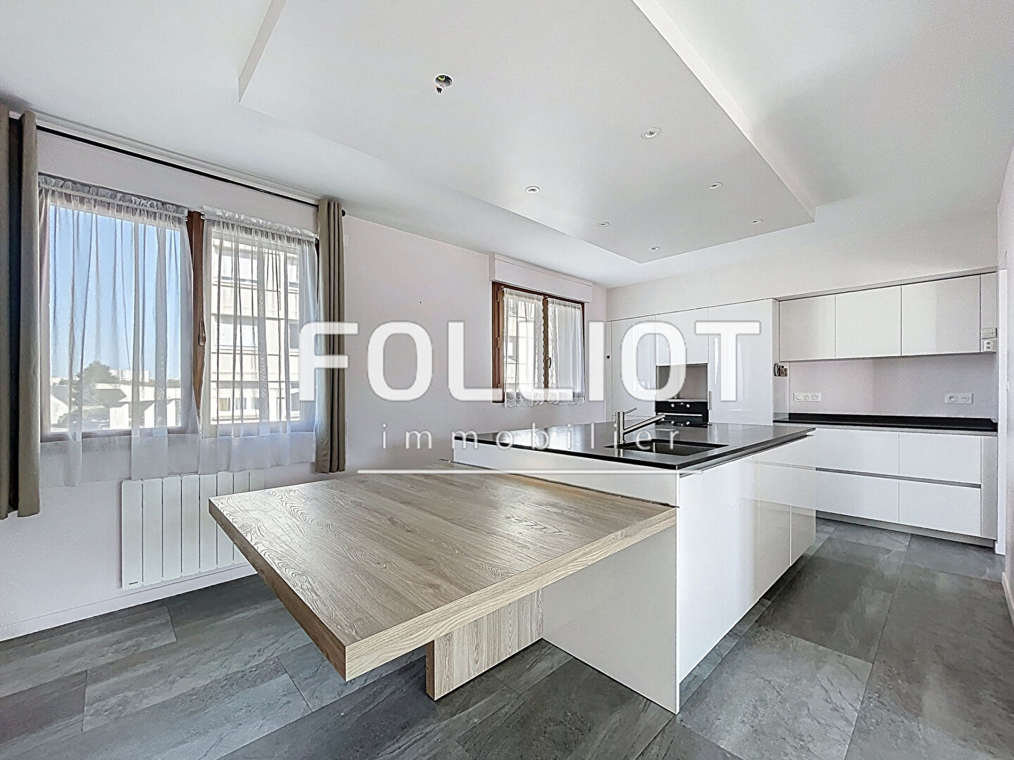 Photo GRANVILLE : maison F7 (156 m²) à vendre image 4/6