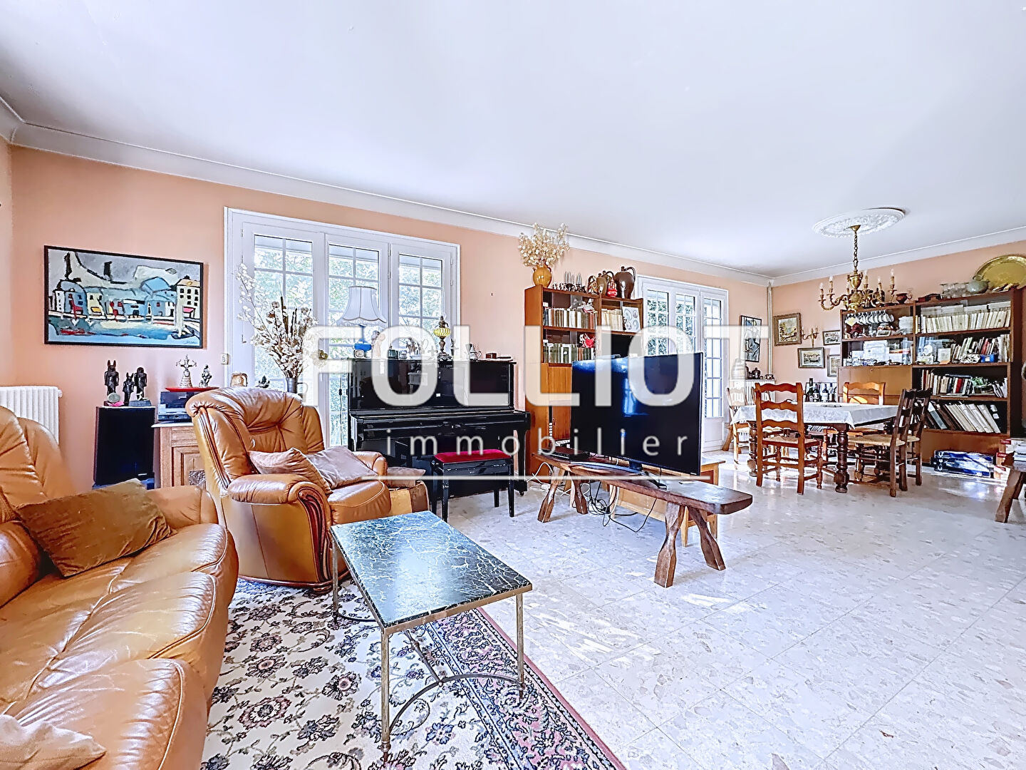 Photo À Vendre - Maison familiale de 150 m² avec jardin arboré à Fontaine-Étoupefour image 4/6