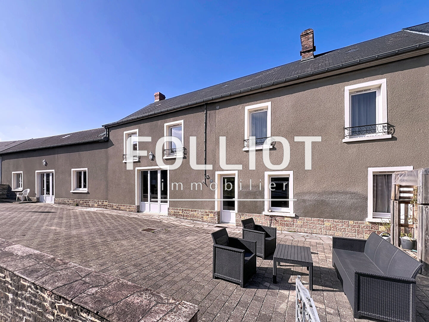 Maison Saint Sauveur Villages 7 pièce(s) 187 m2 A VENDRE 50490 maison rénovée