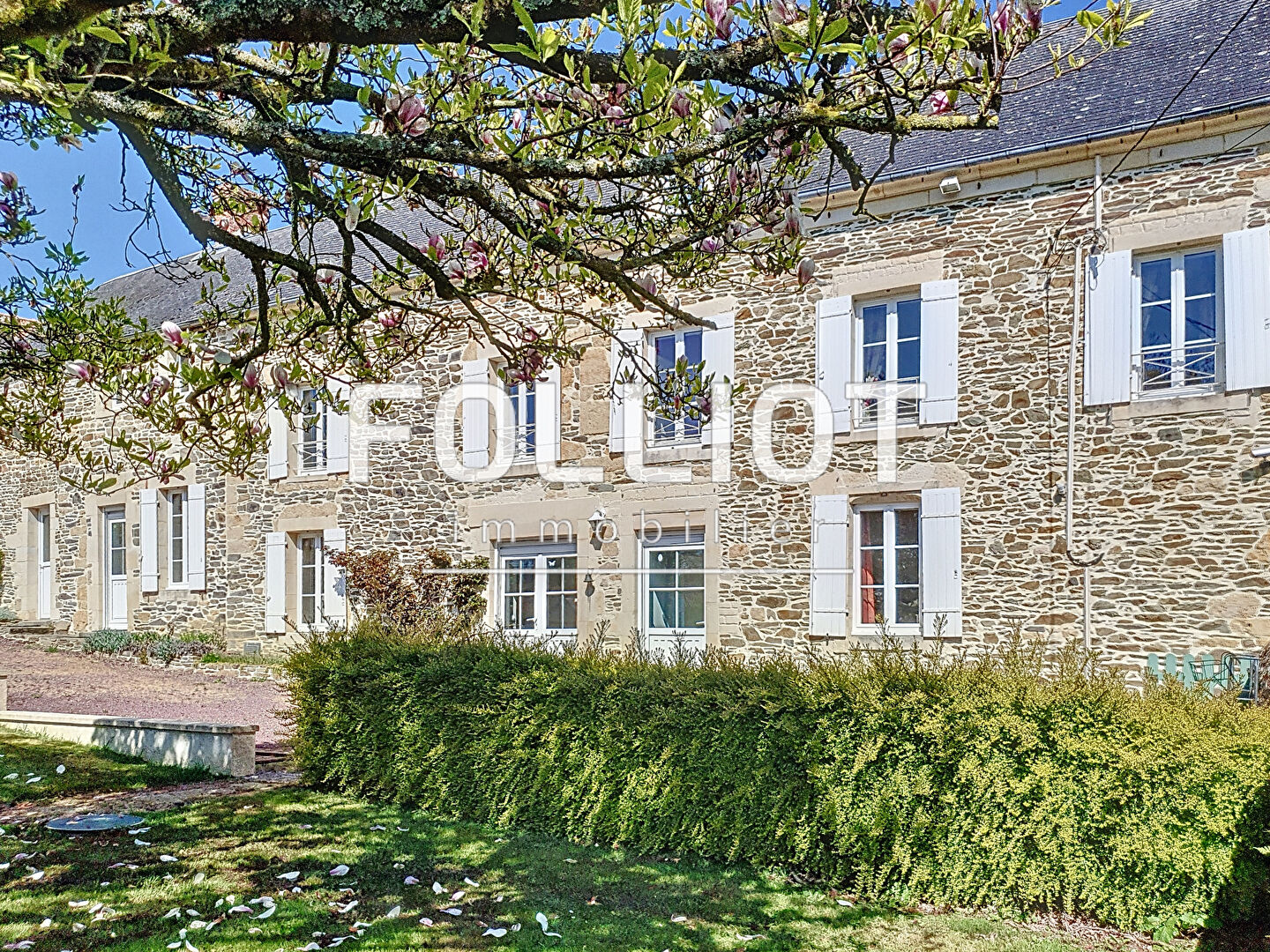 Agence immobilière de 
 CABINET FOLLIOT - Cabinet FOLLIOT - Thury-Harcourt 
