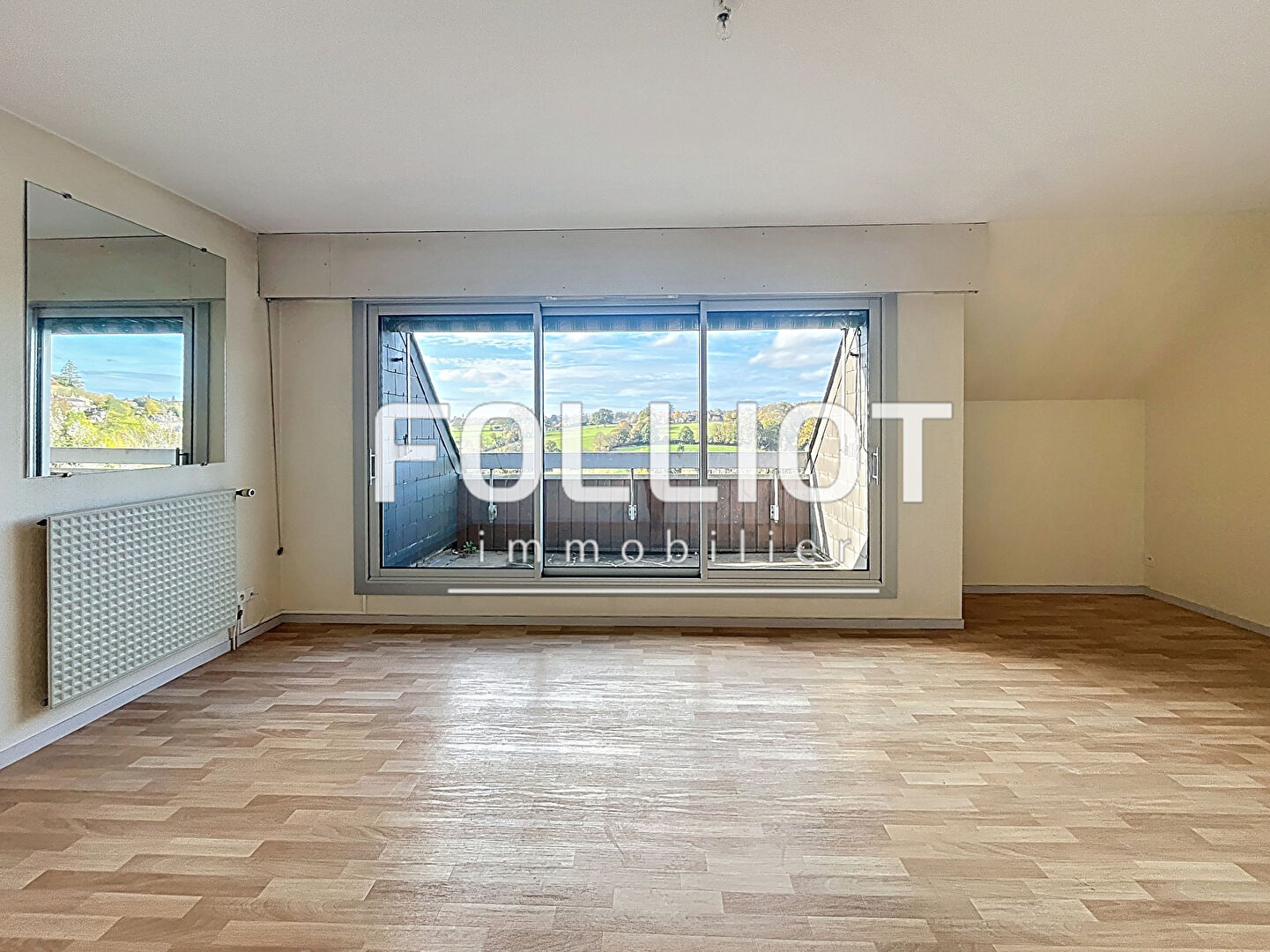 A louer : Appartement 5 Pièces à Fougères - Réf.2518CV