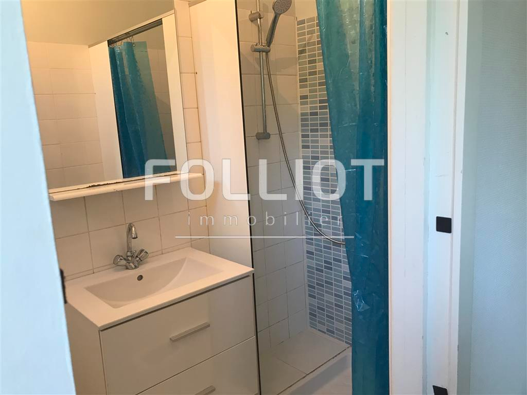 Photo A LOUER : Appartement RDC - 2 Pièces Fougeres image 3/4