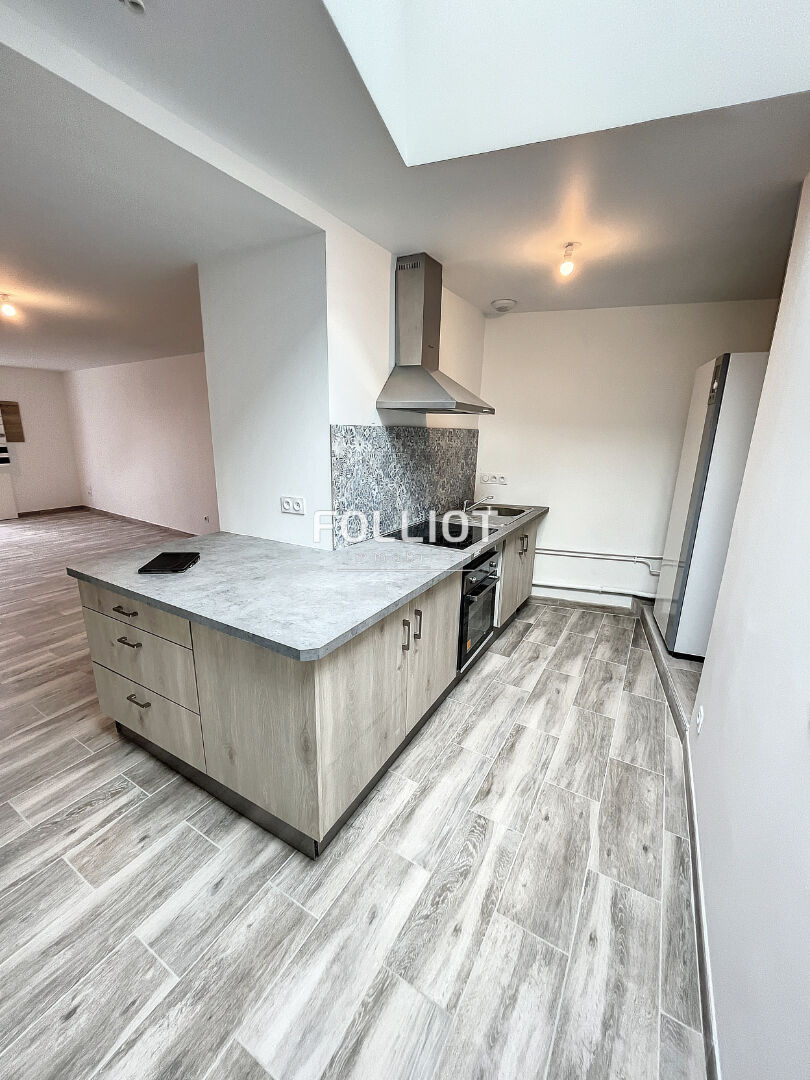 LOCATION : maison F3 refaite à neuf (83 m²) à DUCEY LES CHERIS