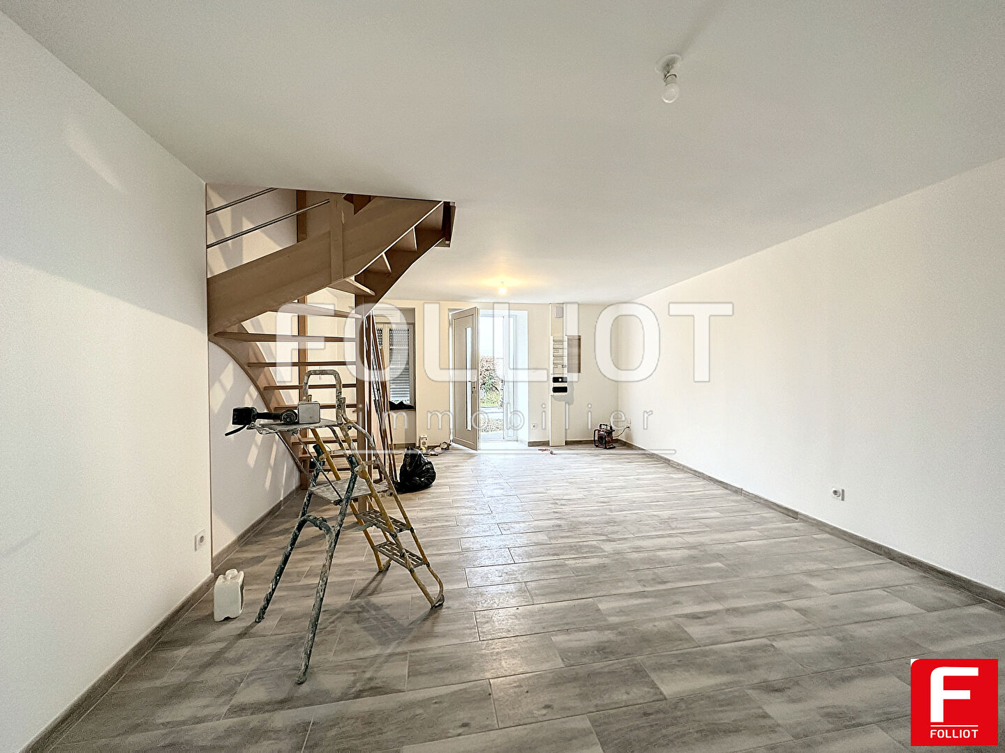 Photo LOCATION : maison F3 refaite à neuf (83 m²) à DUCEY LES CHERIS image 2/6