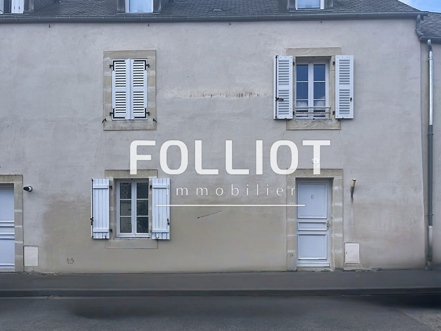 Agence immobilière de 
 CABINET FOLLIOT - Cabinet FOLLIOT - BAYEUX 
