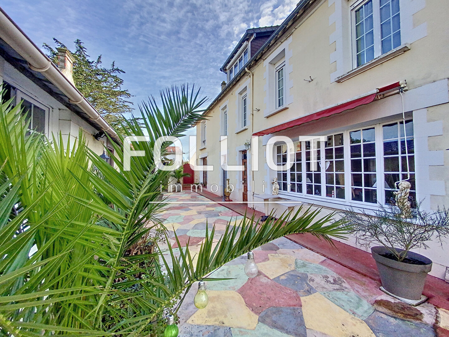 Agence immobilière de 
 CABINET FOLLIOT - Cabinet FOLLIOT - Thury-Harcourt 
