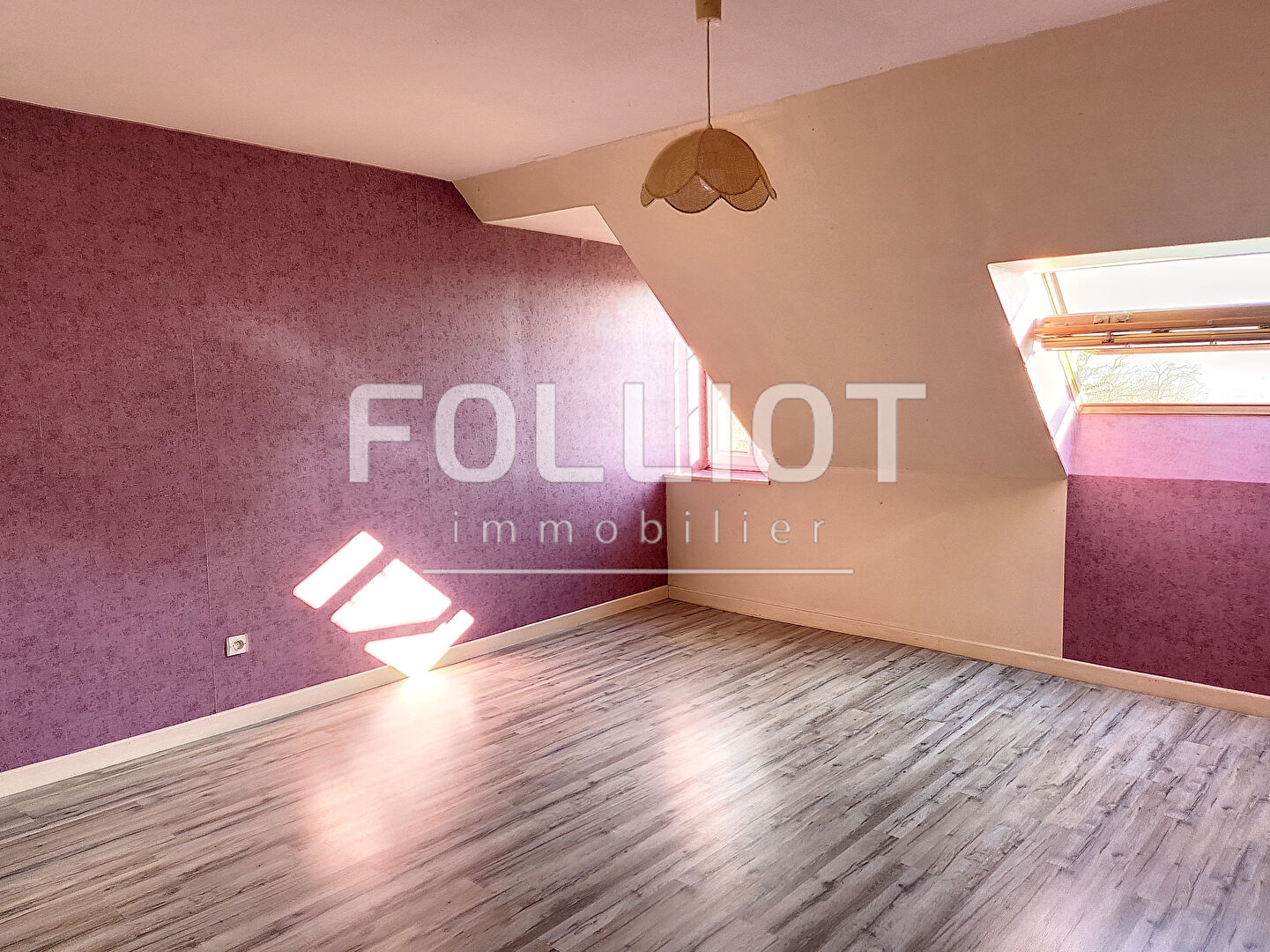 Photo A LOUER - A  13 min de VIRE NORMANDIE, maison T5 de 126 m² avec garage + jardin image 3/6