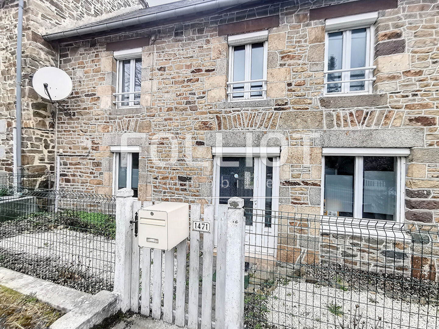 Maison en pierre à Saint Aubin Des Preaux