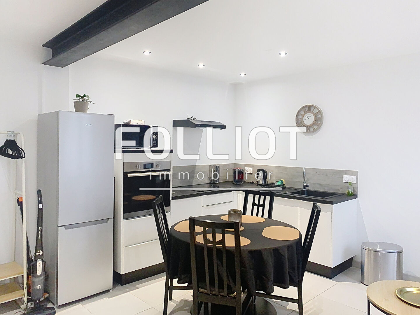 Agence immobilière de 
 CABINET FOLLIOT - Cabinet Folliot - Agence d'Avranches 
