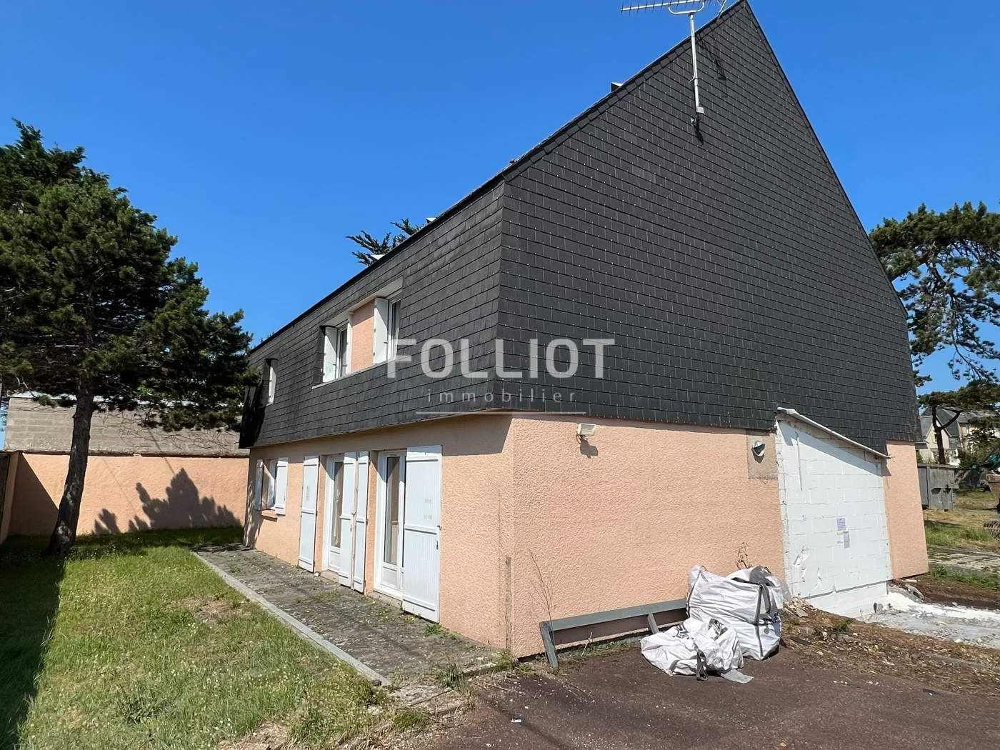 Agence immobilière de CABINET FOLLIOT - AGON-COUTAINVILLE