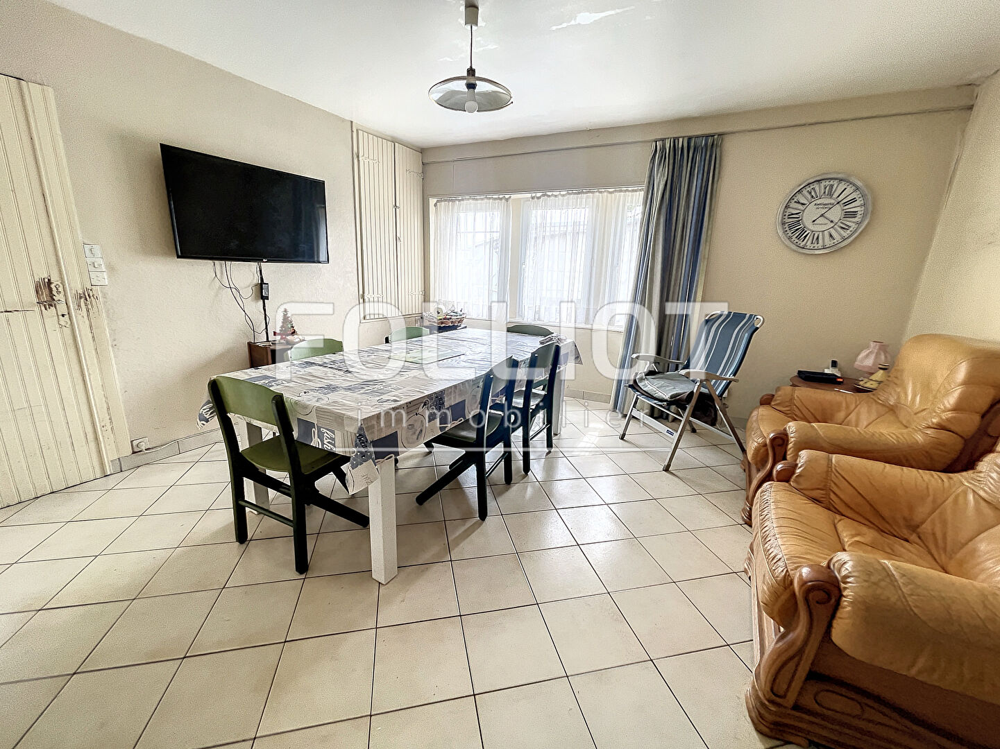 Photo VENTE d'une maison T10 (230 m²) à DUCEY LES CHERIS image 3/6