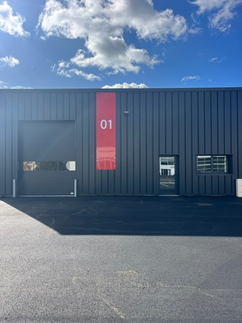 A LOUER - VIRE NORMANDIE - LOCAL D'ACTIVITES de 250 m²