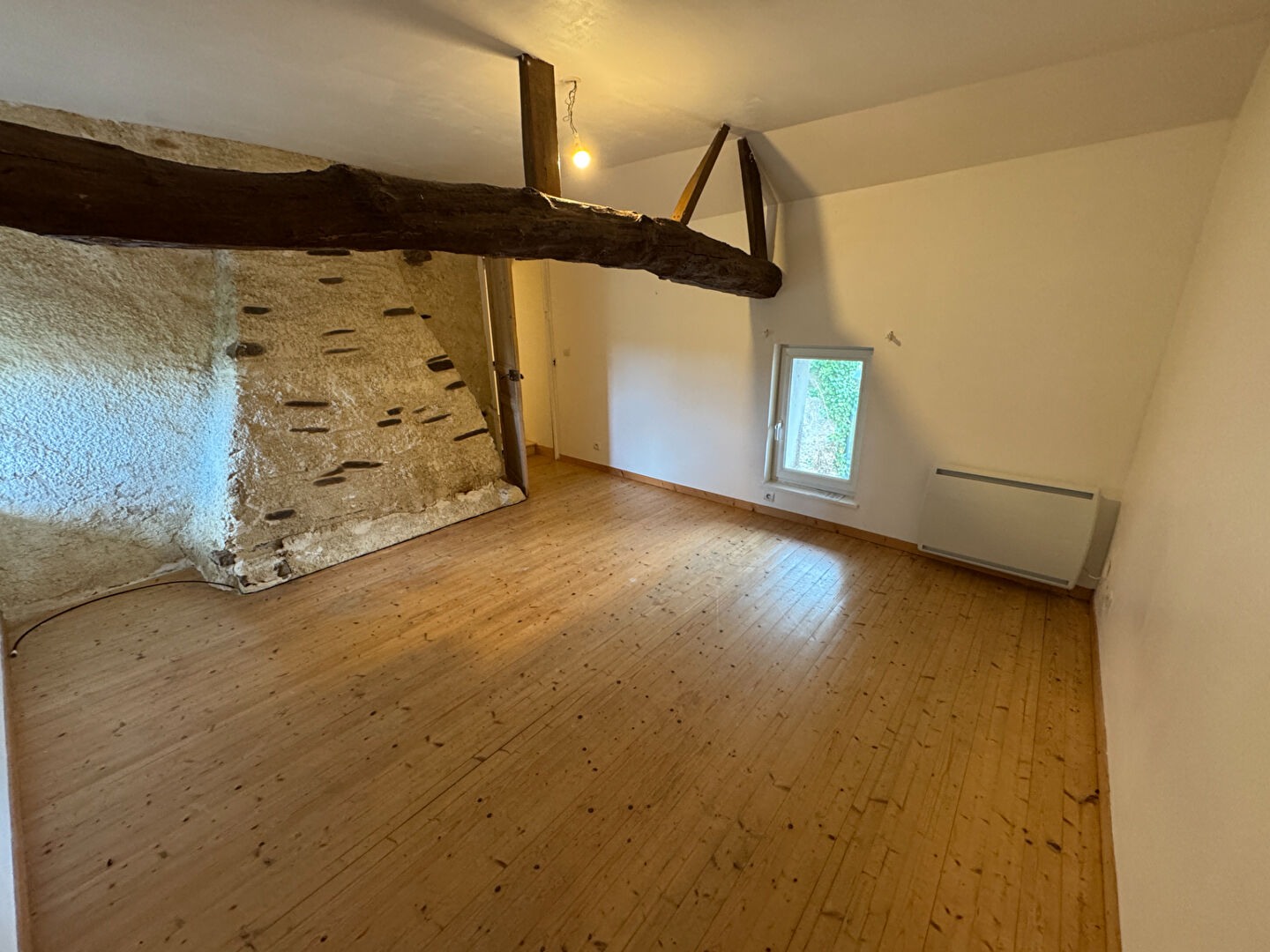 Photo Maison à vendre à Carantilly image 3/6
