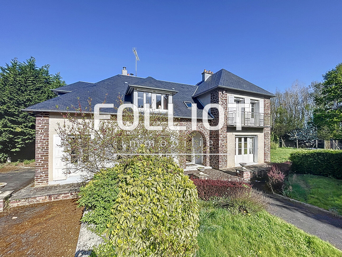 Agence immobilière de CABINET FOLLIOT - SAINT LÔ