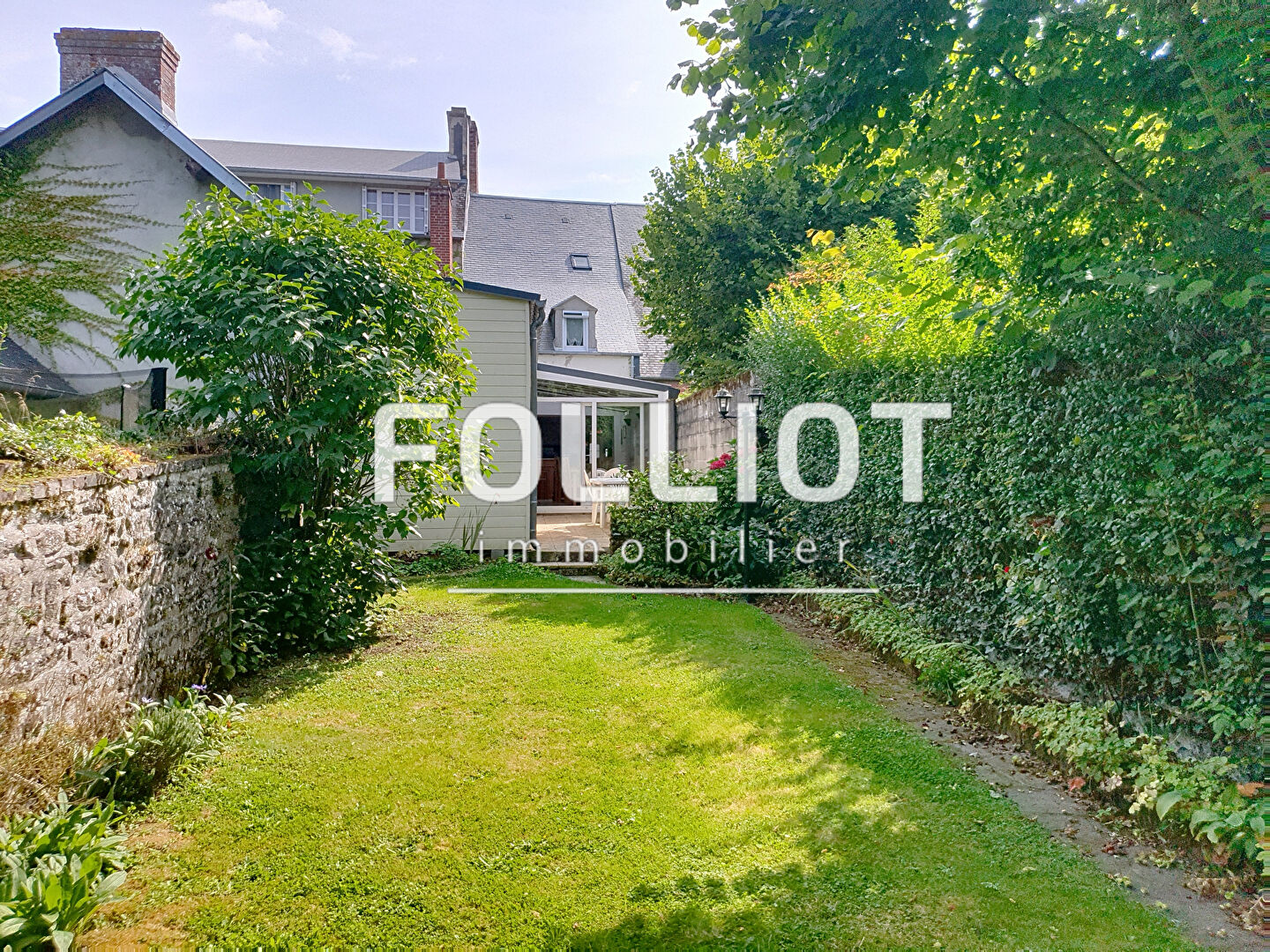 Agence immobilière de 
 CABINET FOLLIOT - Cabinet FOLLIOT - Thury-Harcourt 
