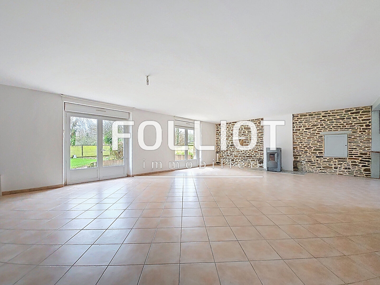 Photo Maison en pierre à Folligny ! image 5/6