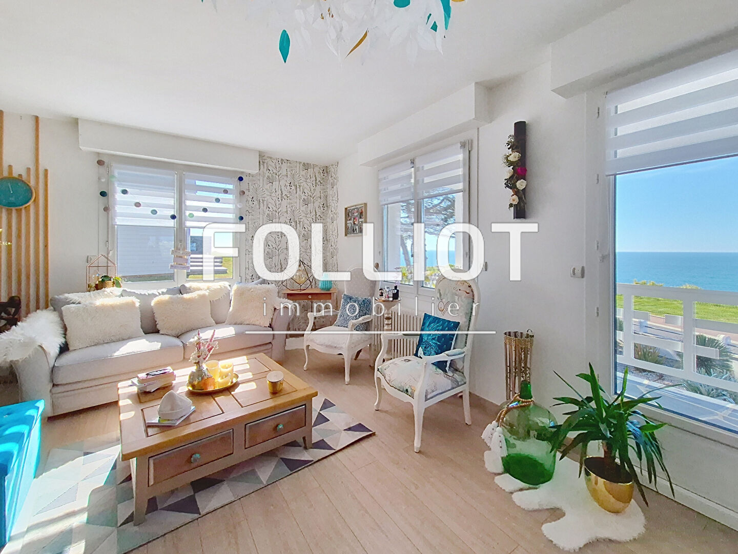 Photo Maison contemporaine - Front de mer DONVILLE LES BAINS image 4/6