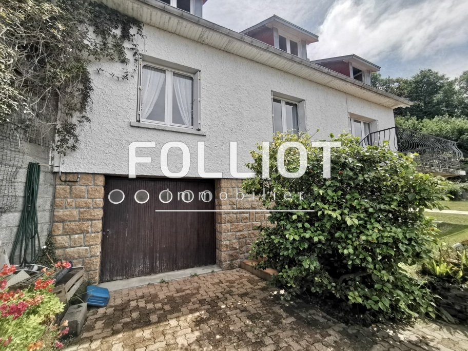 Maison à vendre à JULLOUVILLE avec VUE MER -