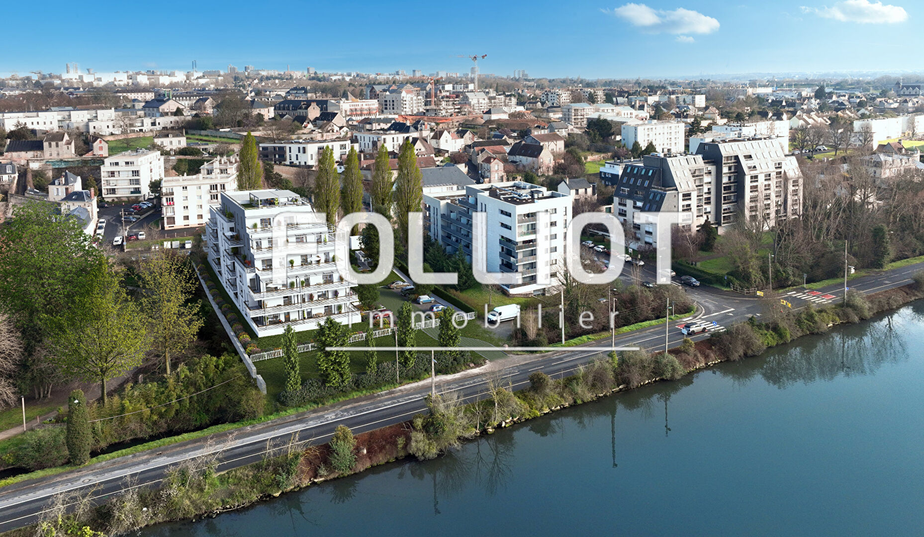 Agence immobilière de 
 CABINET FOLLIOT - Cabinet FOLLIOT - CAEN SAINT SAUVEUR 
