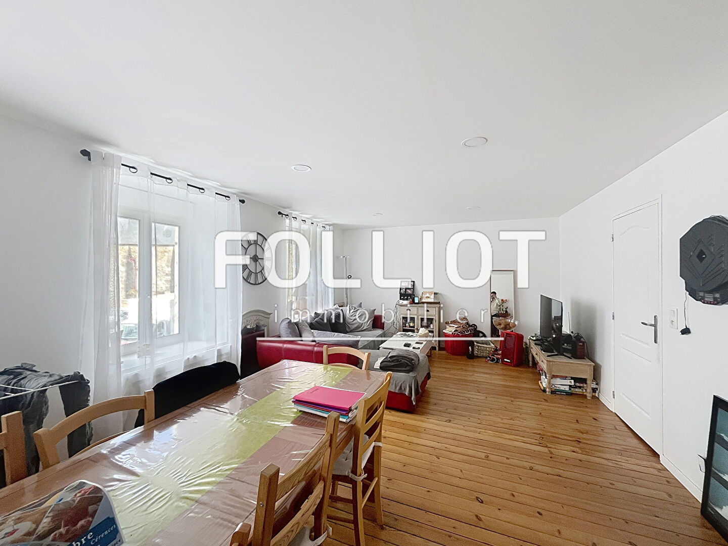 Photo Cérences Bourg ? Immeuble à usage d'habitation et commercial image 2/6