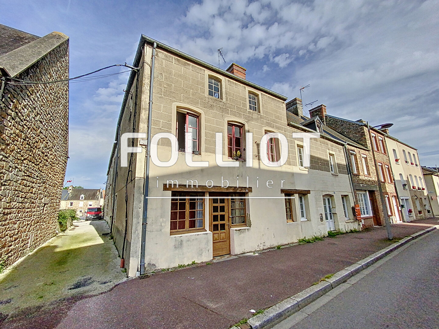 Agence immobilière de CABINET FOLLIOT - Cabinet FOLLIOT - PERIERS
