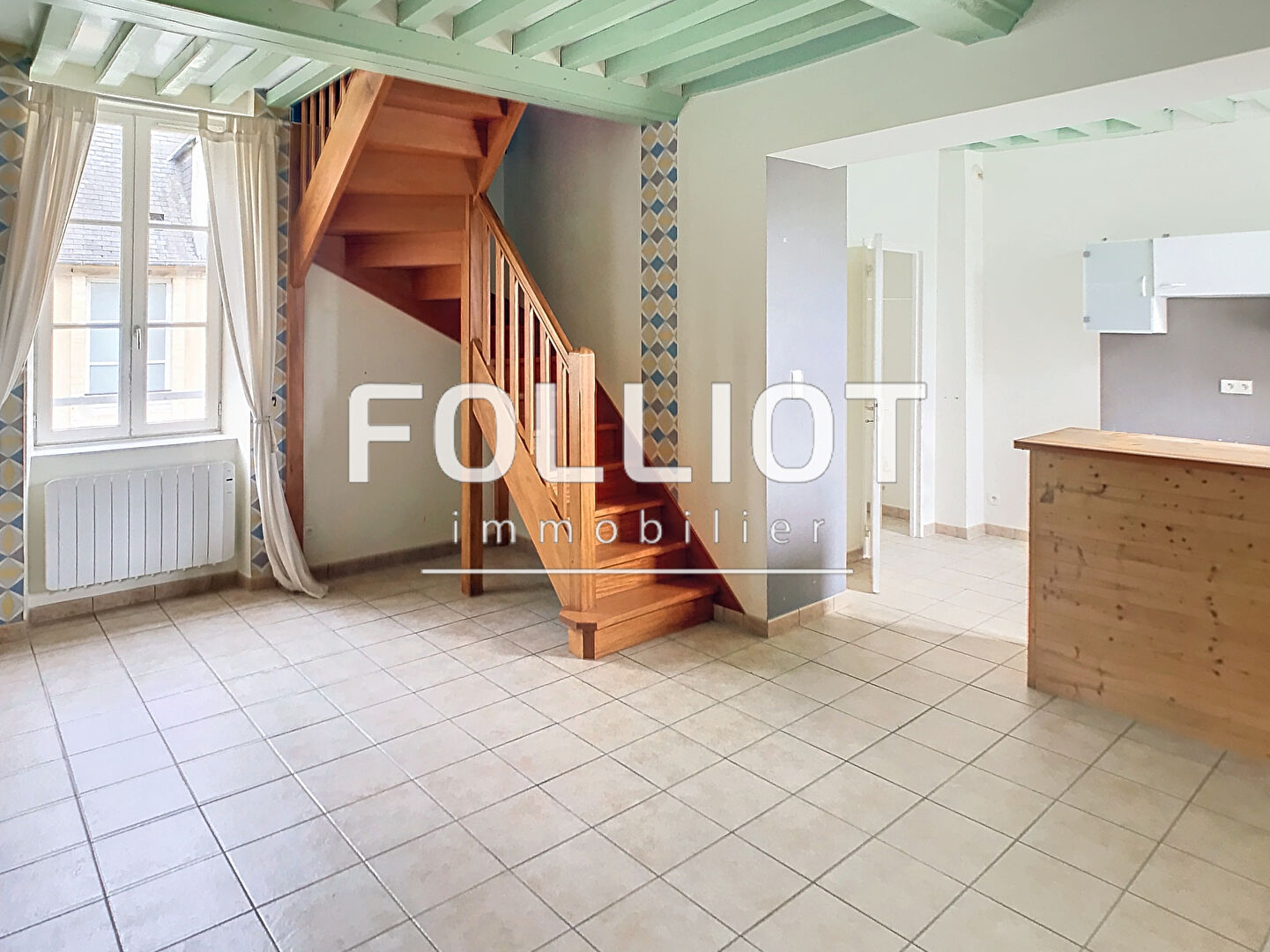 Agence immobilière de 
 CABINET FOLLIOT - Cabinet FOLLIOT - BAYEUX 
