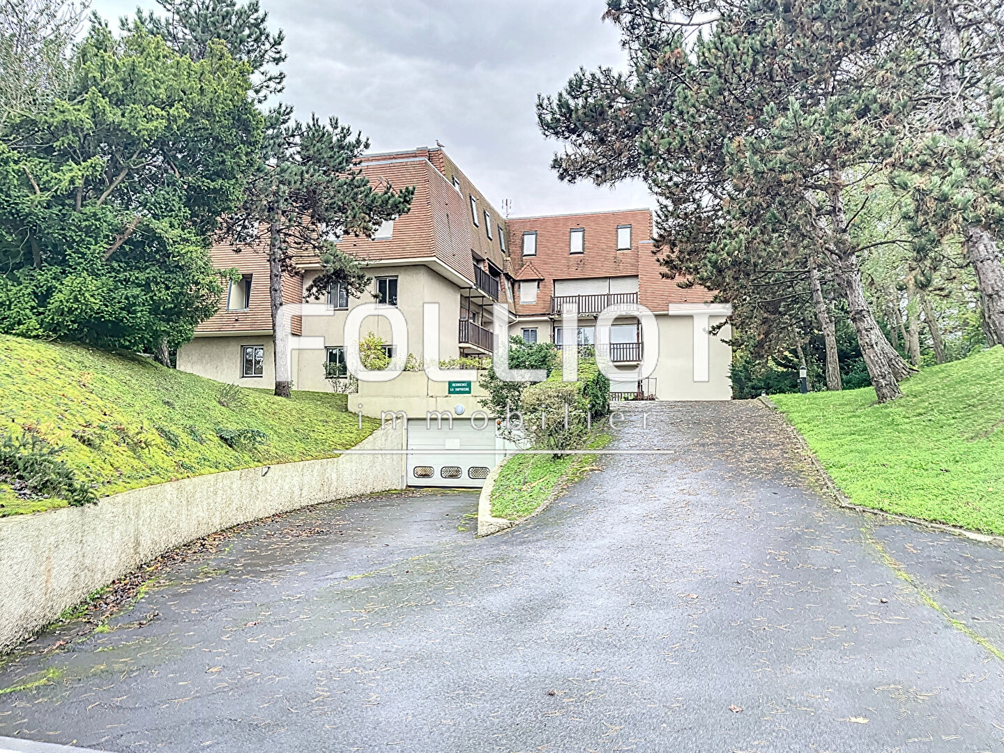 Photo 2 PIÈCES & GARAGE image 1/6