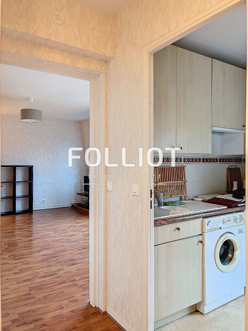 Photo 2 PIÈCES & GARAGE image 4/6