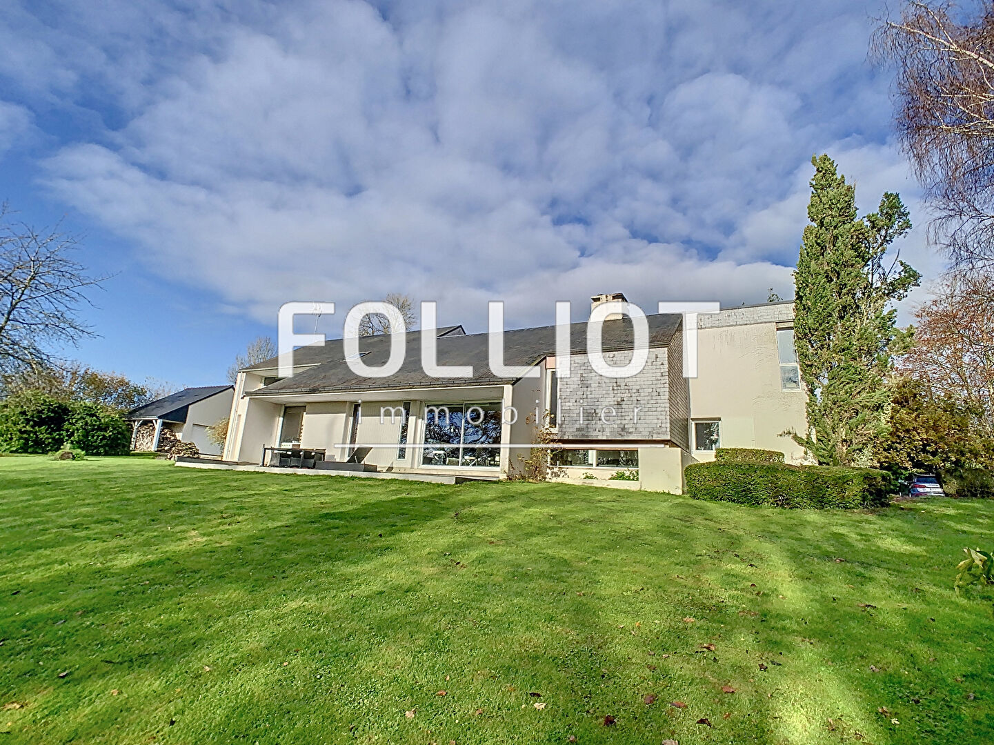 Agence immobilière de CABINET FOLLIOT - SAINT LÔ