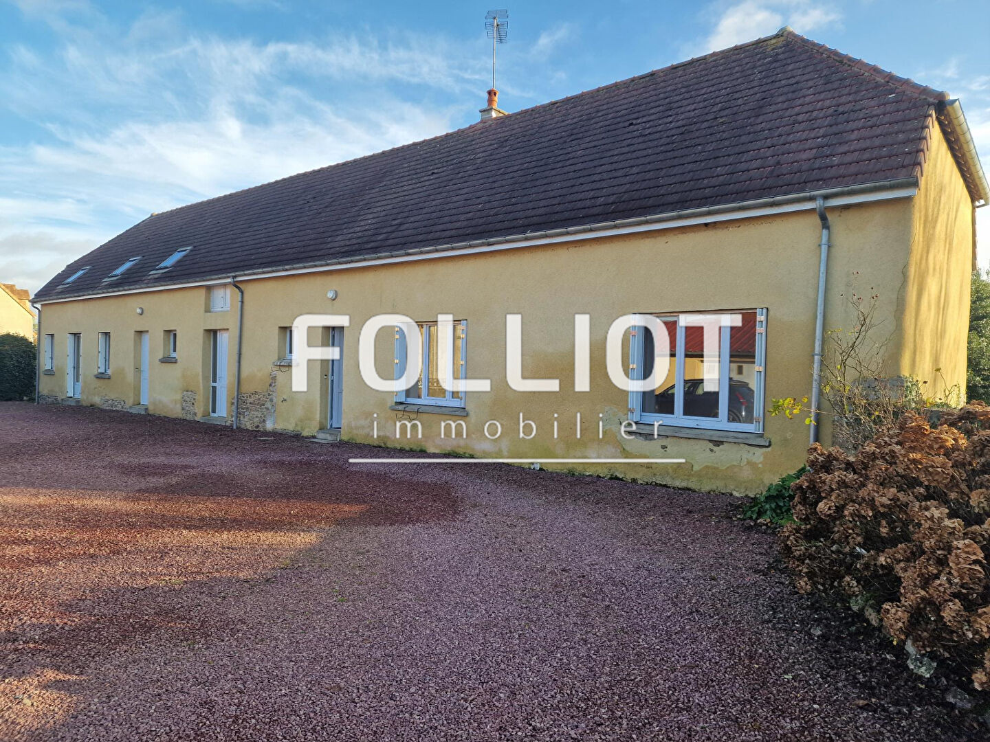 Agence immobilière de CABINET FOLLIOT - Cabinet FOLLIOT - PERIERS