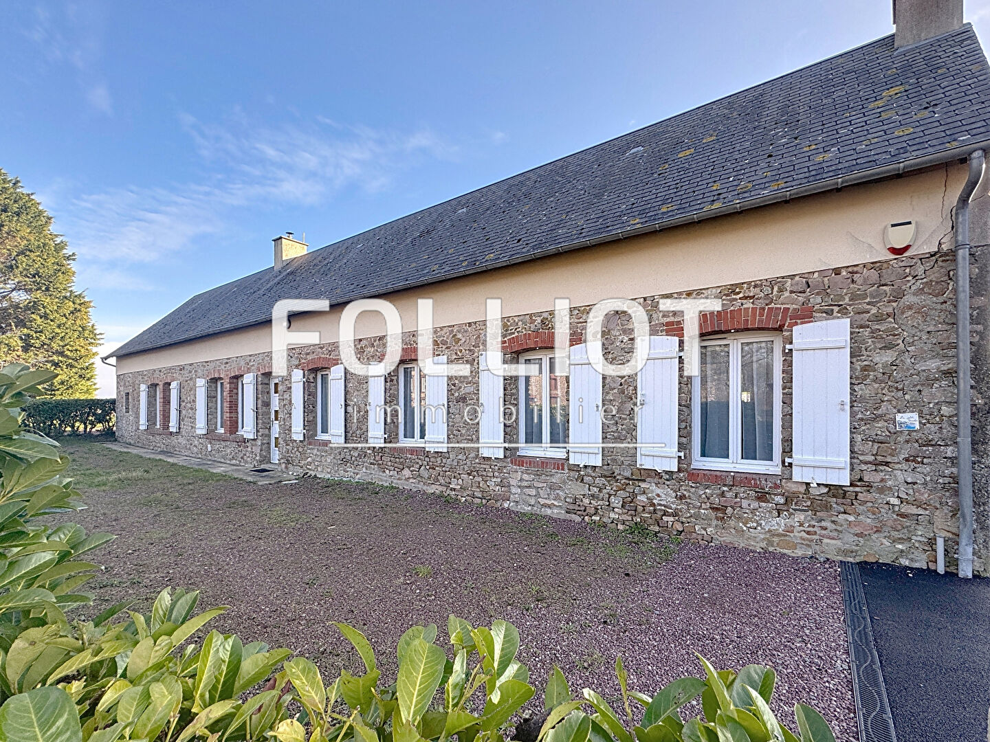 Agence immobilière de CABINET FOLLIOT - AGON-COUTAINVILLE
